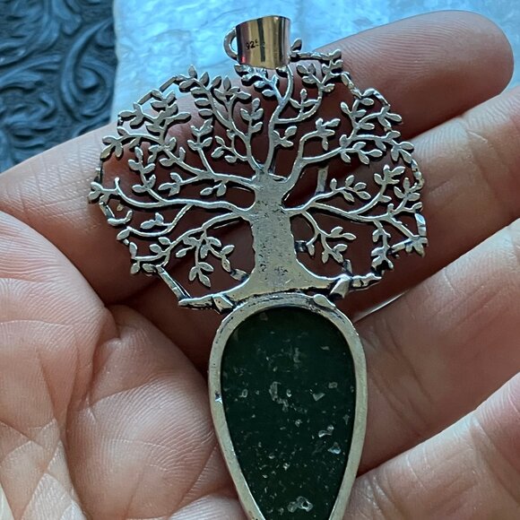 Tree With a Dark Green Stone Pendant Crystal Stone Jewelry - Picture 5 of 8